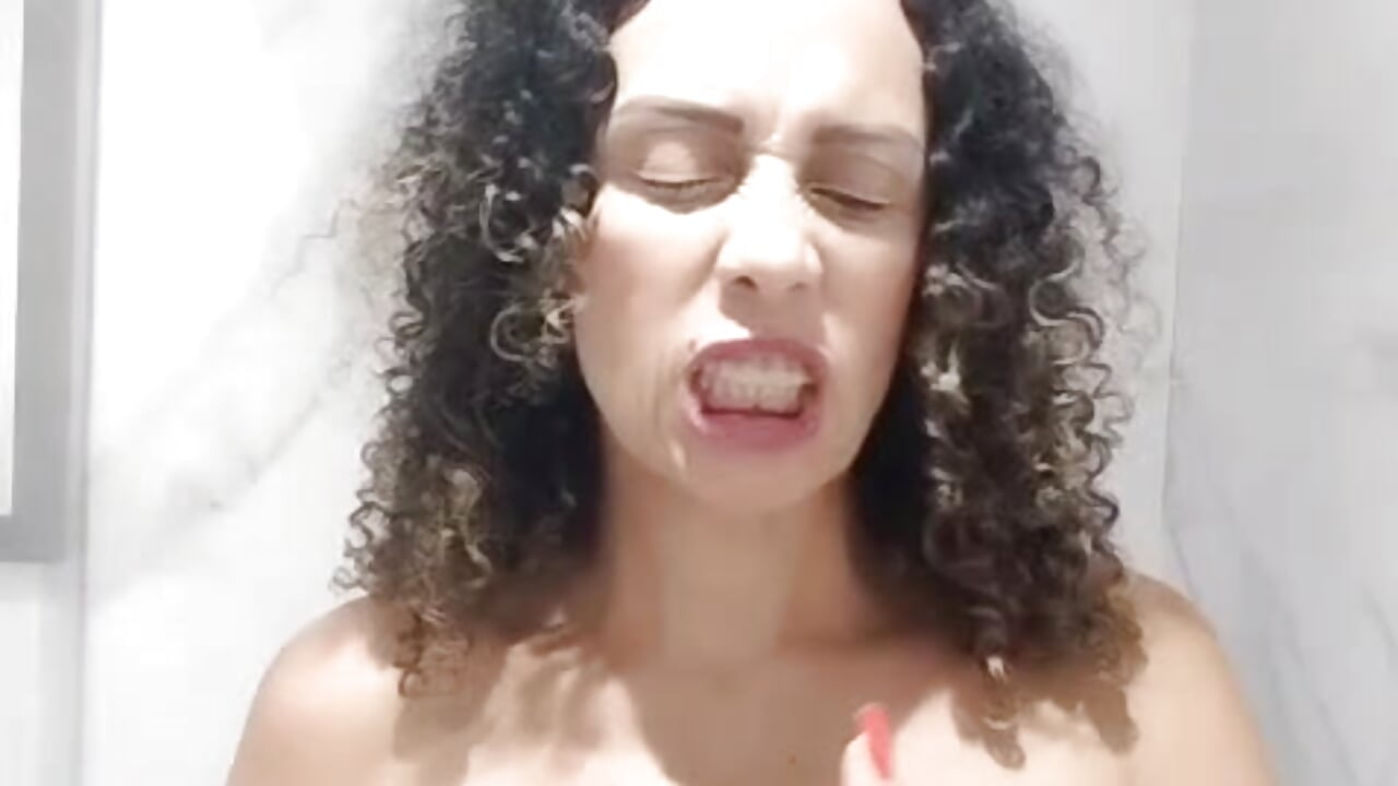 Bj +Boobsjob at shower!
