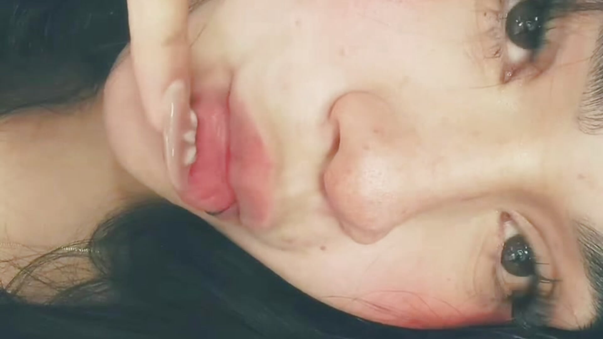 🫦 – video modela na kameri Mylarossi