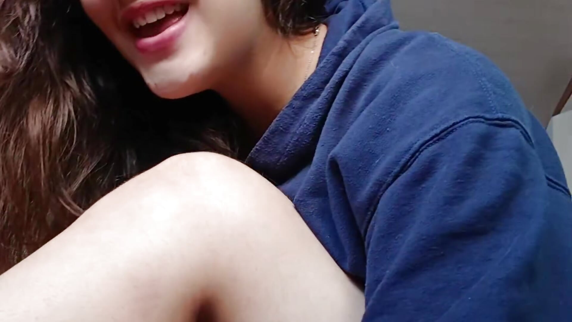 1000032643.mp4 - video van dakota021 cam-model