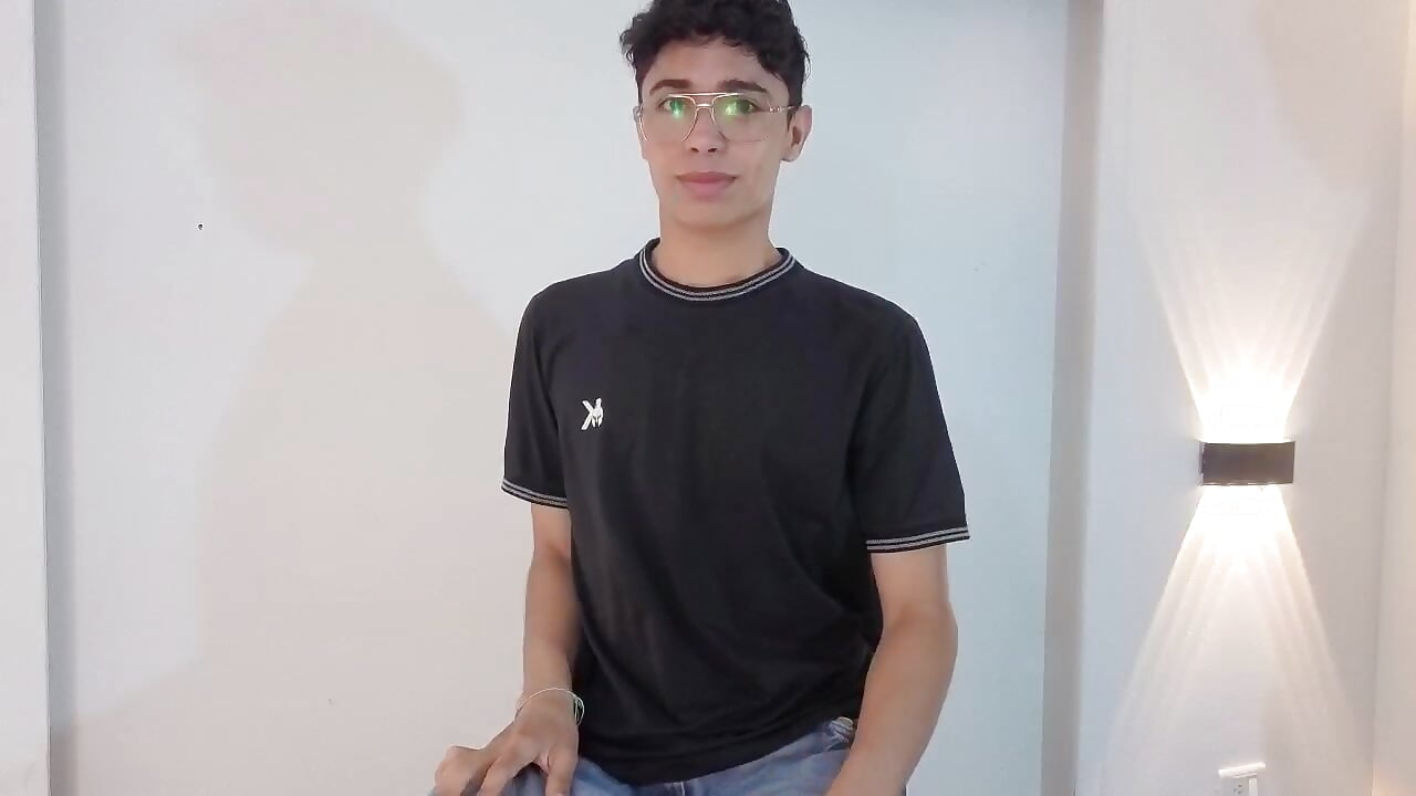 😎💖 - video by CharmingJeremy_ cam model