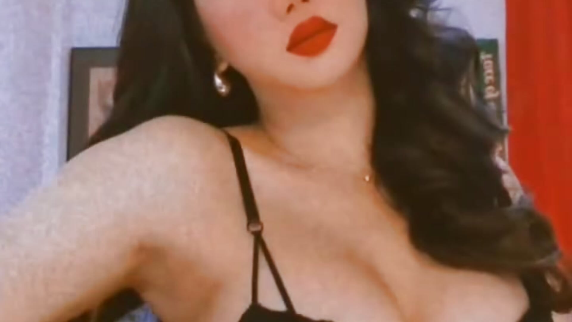 Angela - UrScreenGoddess adlı kamera modelinin videosu