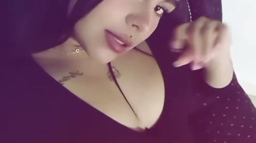 WhatsApp Video 2025-12-01 at 5,48,19 PM - emma_petit07 adlı kamera modelinin videosu