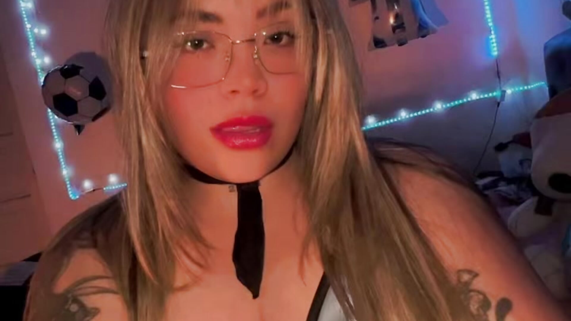 ✨ - video by Lindalatina2001 cam model