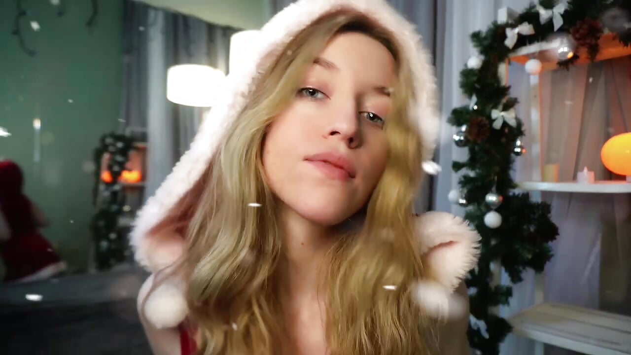 Christmas mood! - video by SoftDreamer cam model