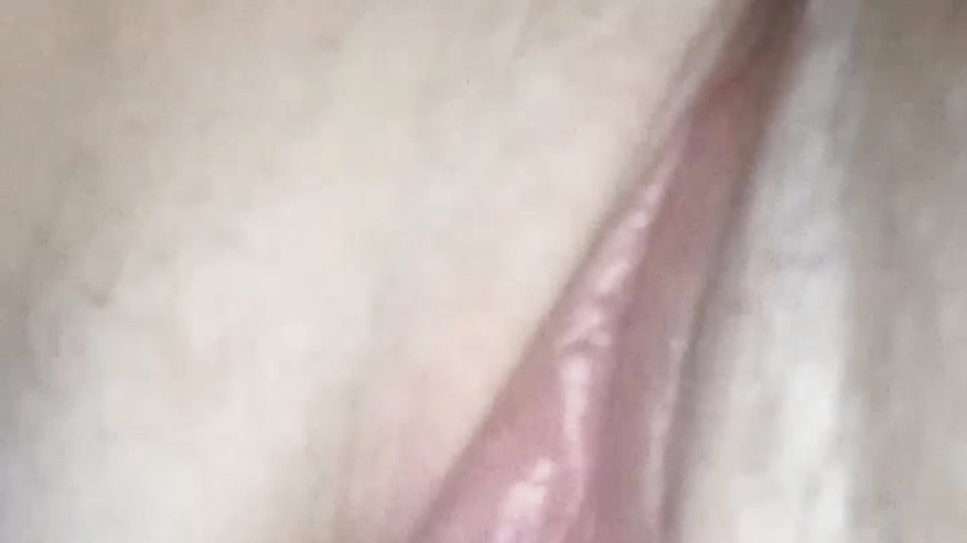 Wet kitty - video by Ally-katt cam model