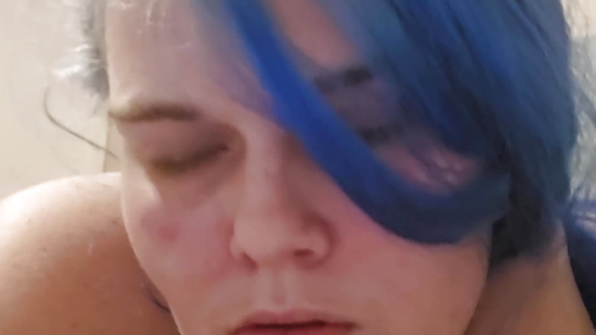 Wanna play - video by Ally-katt cam model