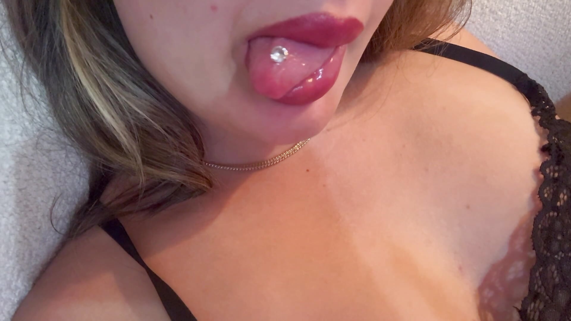 Public👅 - RedNailsEce adlı kamera modelinin videosu