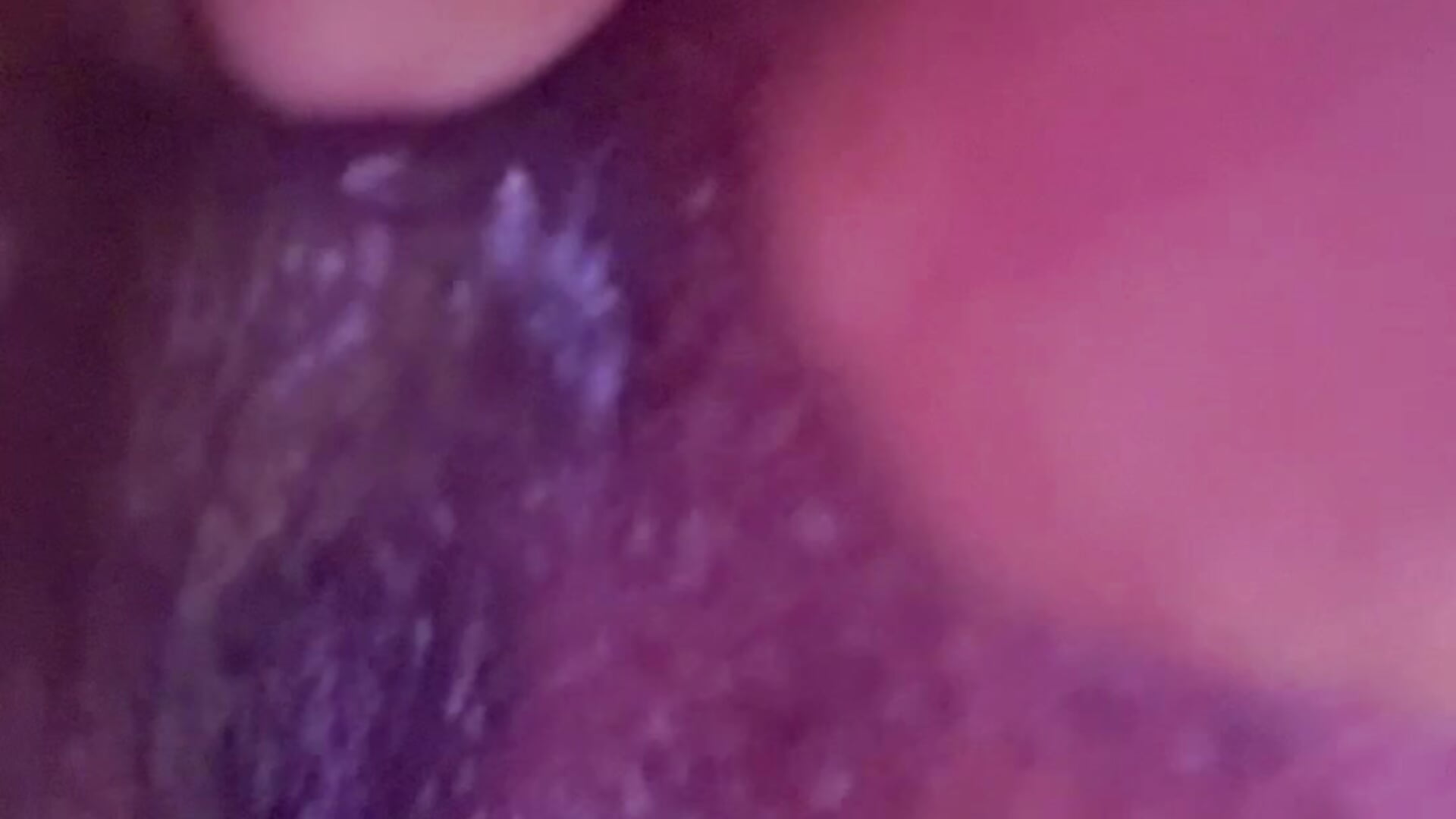 Watch me finger my tight black bootyhole 💦 - clip cu AaliyahBlack model videochat