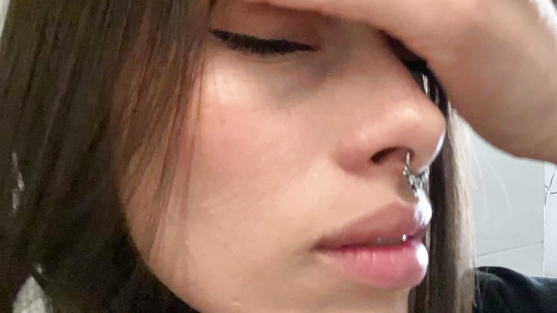 I see you - video by saraarchbould cam model