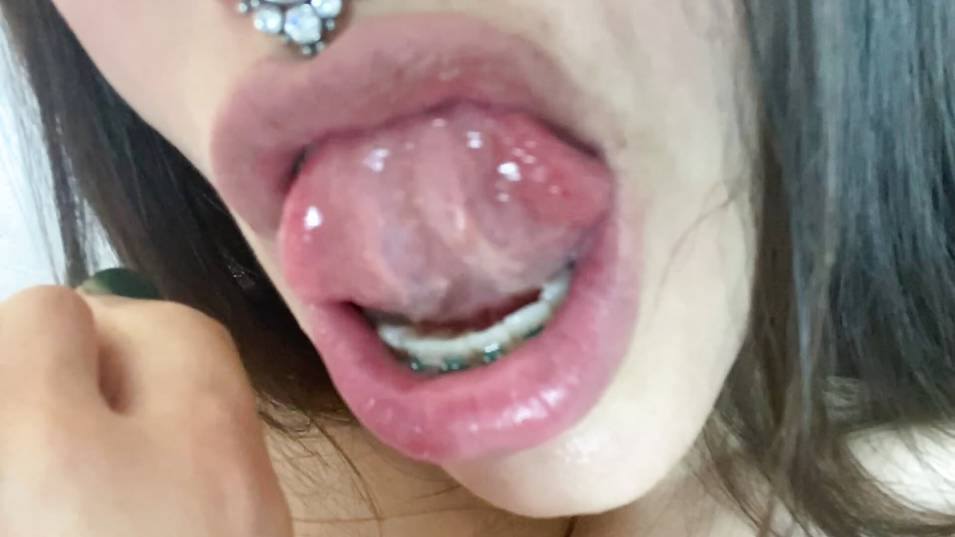 Short tease saliva on braces - video by saraarchbould cam model