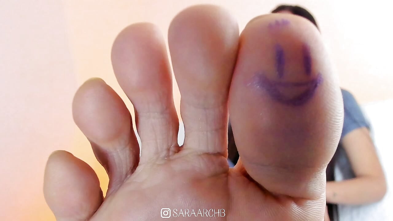 be happy. just like this fat toe - video by saraarchbould cam model