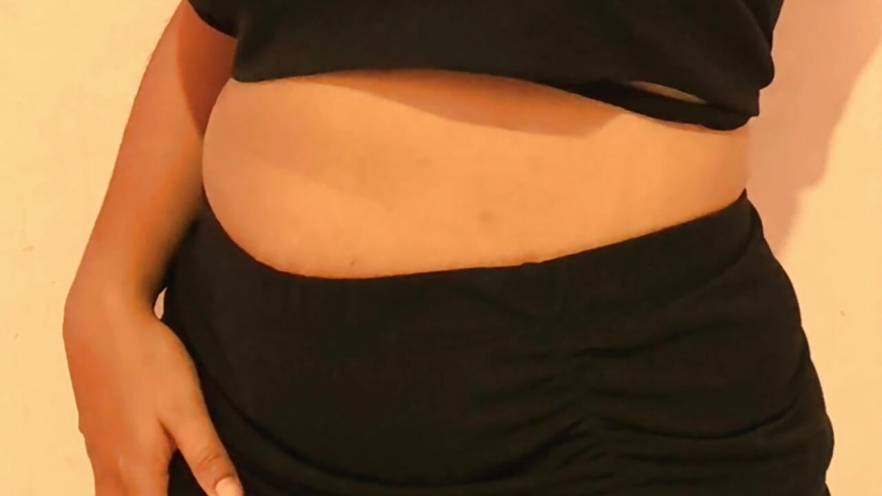 profile-intro-video-1765903331 - فيديو من Riya_sexsena موديل الكام