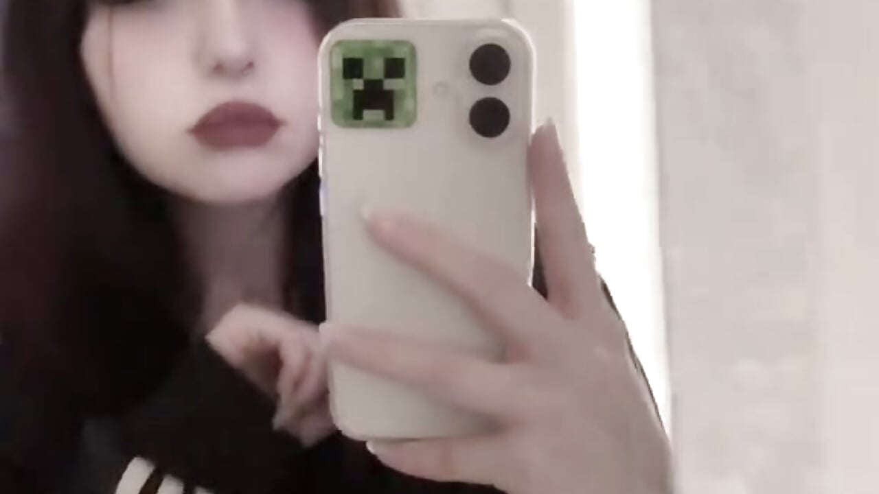 video_2025-12-02_14-06-33 - video by WhiteNoiseJoy cam model