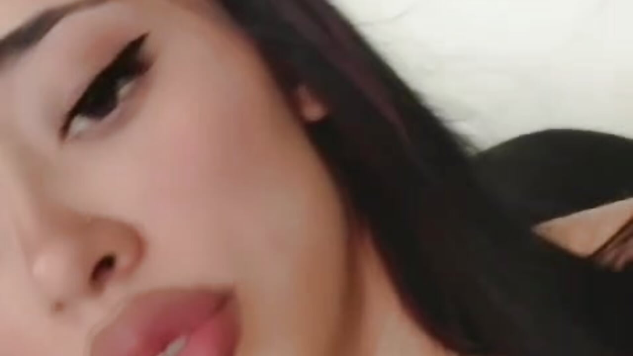 WhatsApp Video 2025-12-02 at 6,37,13 AM - video by Ariana_collinss cam model