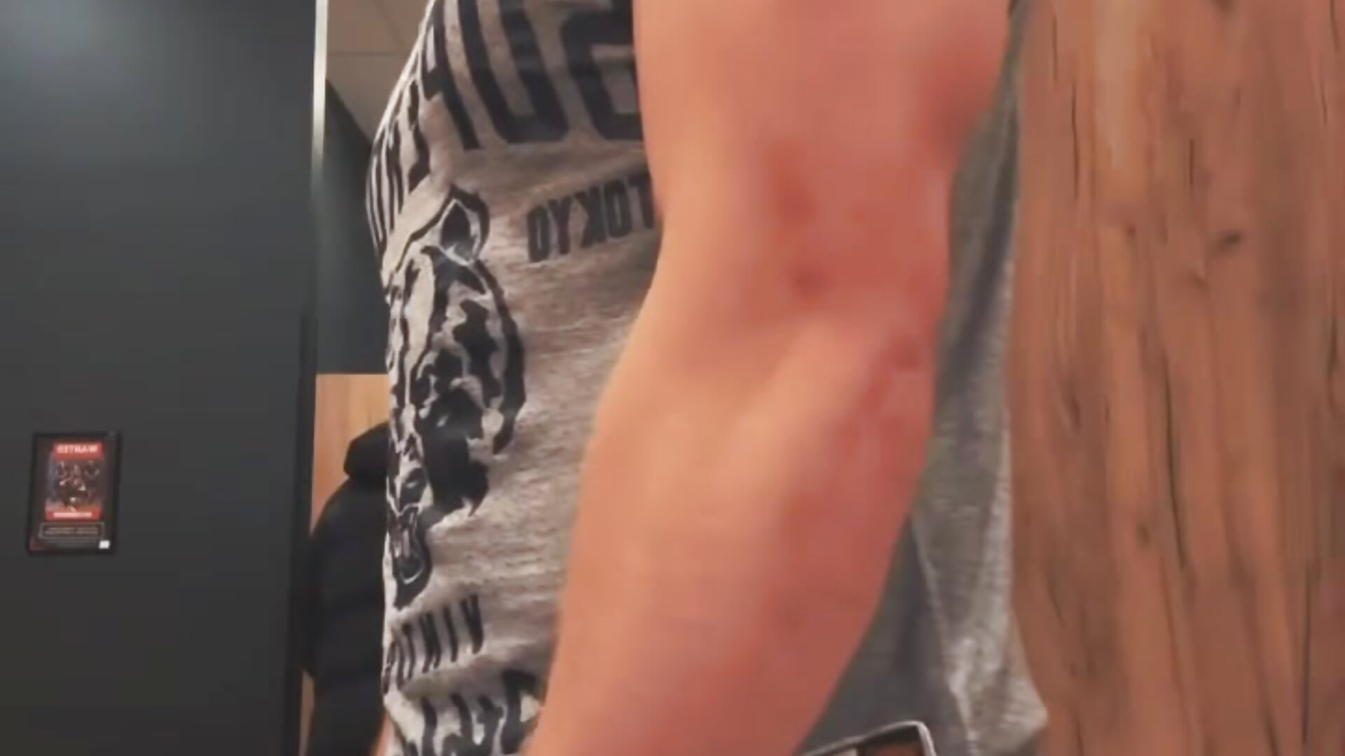 FD2DE6CA-067E-4D11-8911-7EA013D7EAC1 — filmik enzo_gym, modela(-lki) na kamerkach