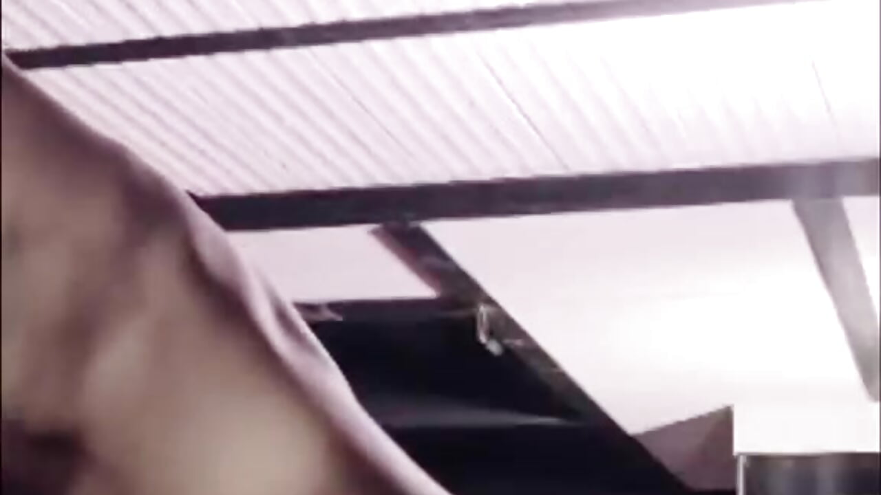 Body oil🫠🥵 - video by Cicciolino_23 cam model