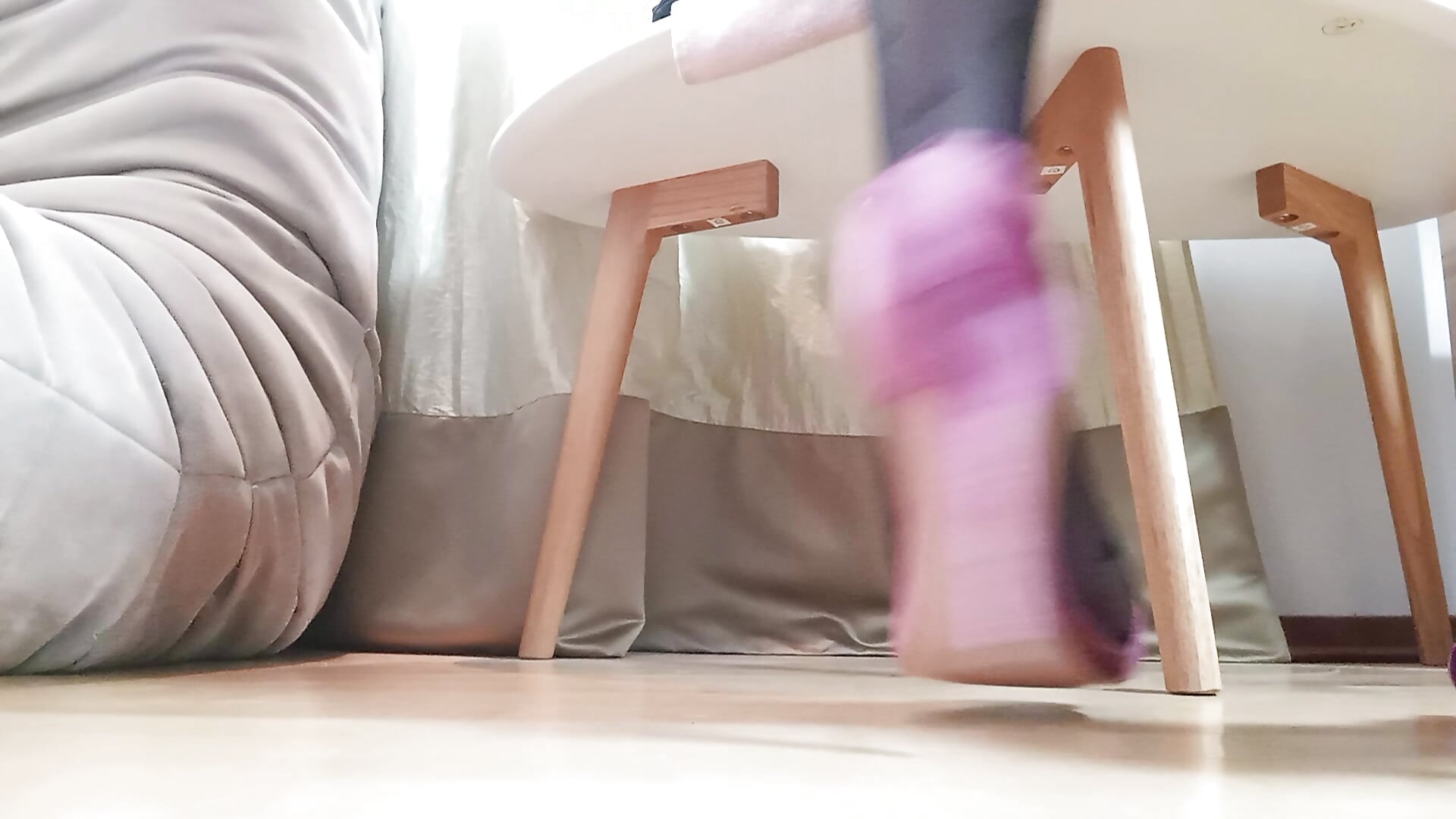 pink heels - วิดีโอโดย KamillaJei โมเดลแคม