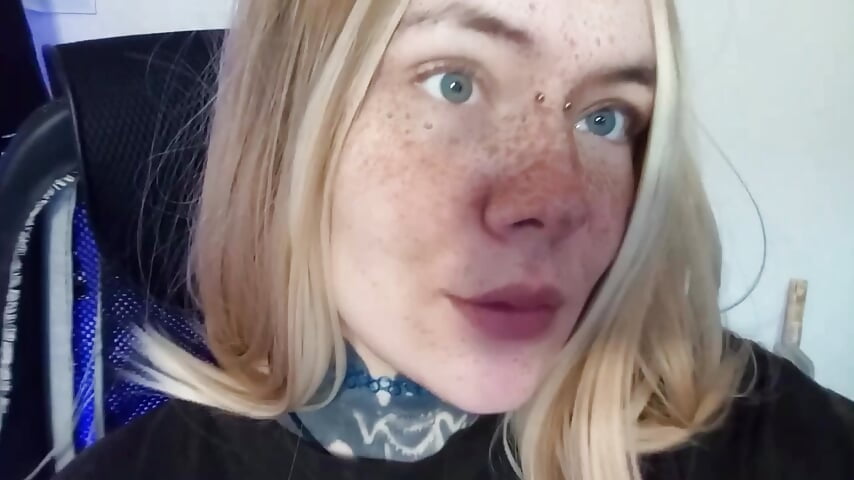 piercing - video by Brbrwioioufkj cam model