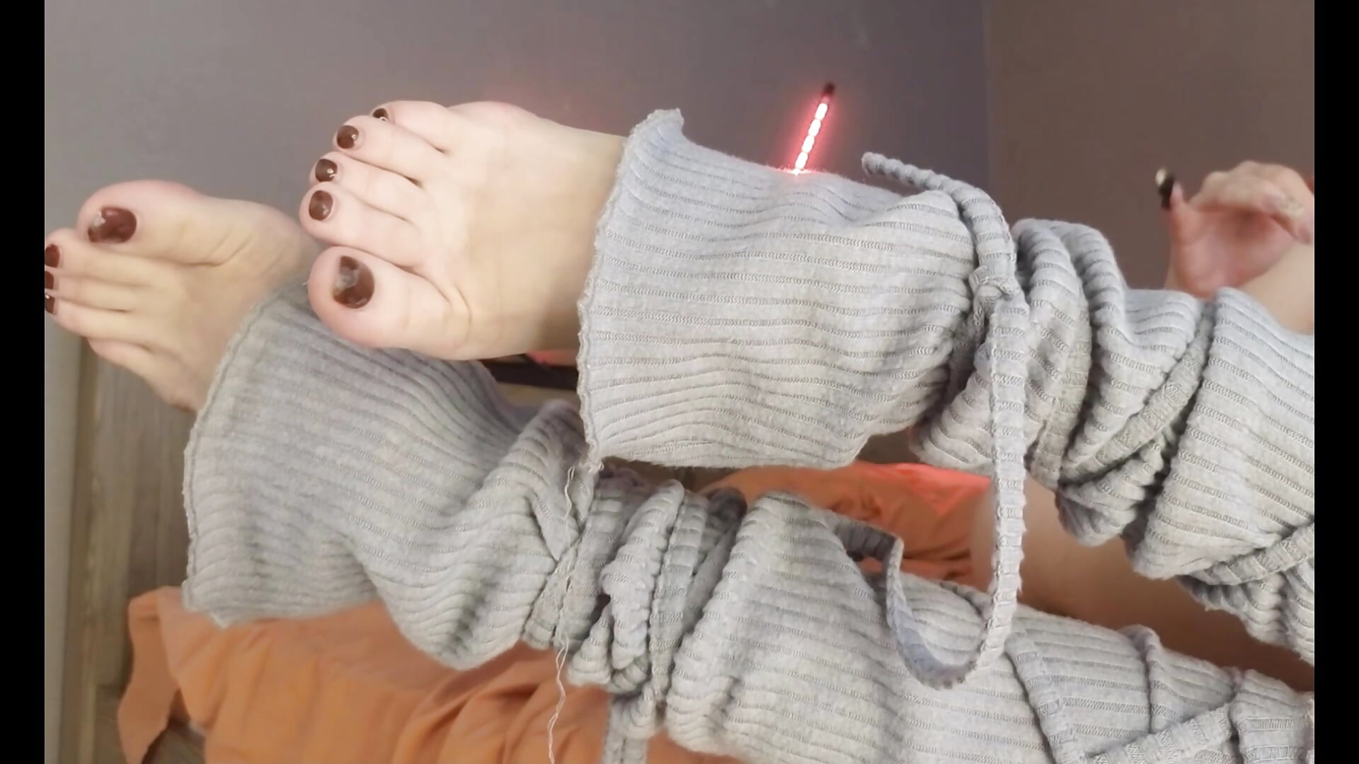 fetishfeetss - video by Mileycom cam model