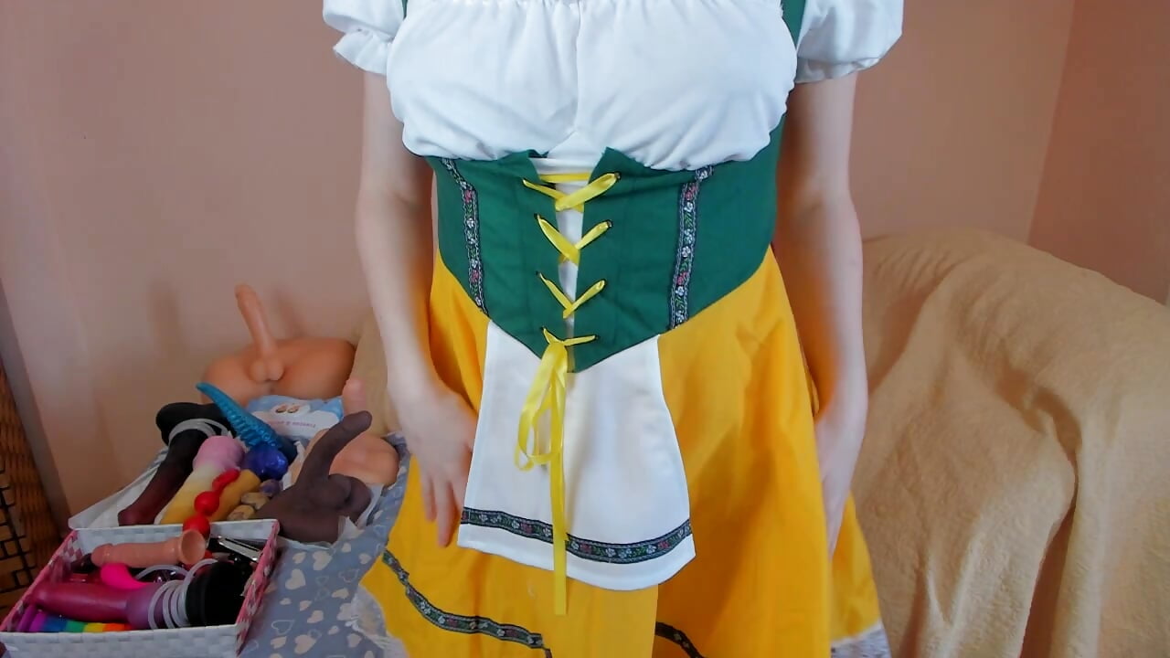 Oktoberfest - video by SaraKroftPlay cam model