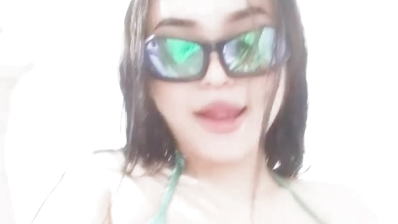 me - video by FannySaenz cam model