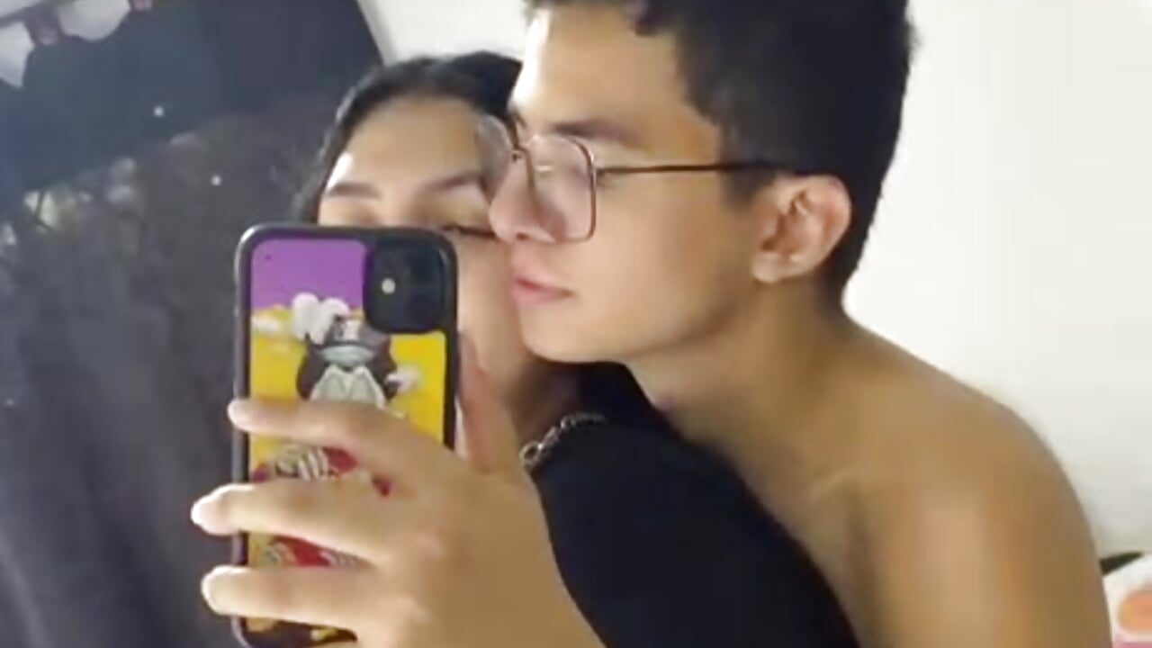 Modelo Webcam Alexandmelyy Chat Show de Sexo en Vivo Stripchat 