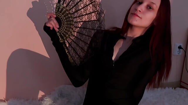 💦💦 – video od webkamerové modelky KrisDoeil