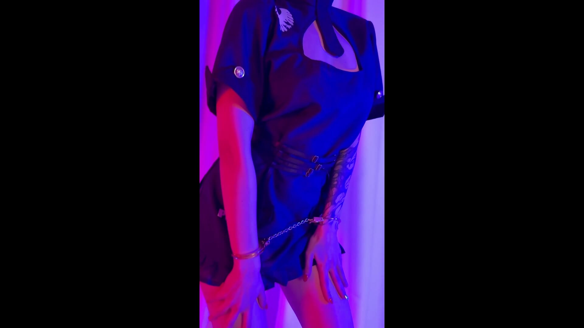 Look at me 😍 - відео від вебкаммоделі KrisDoeil