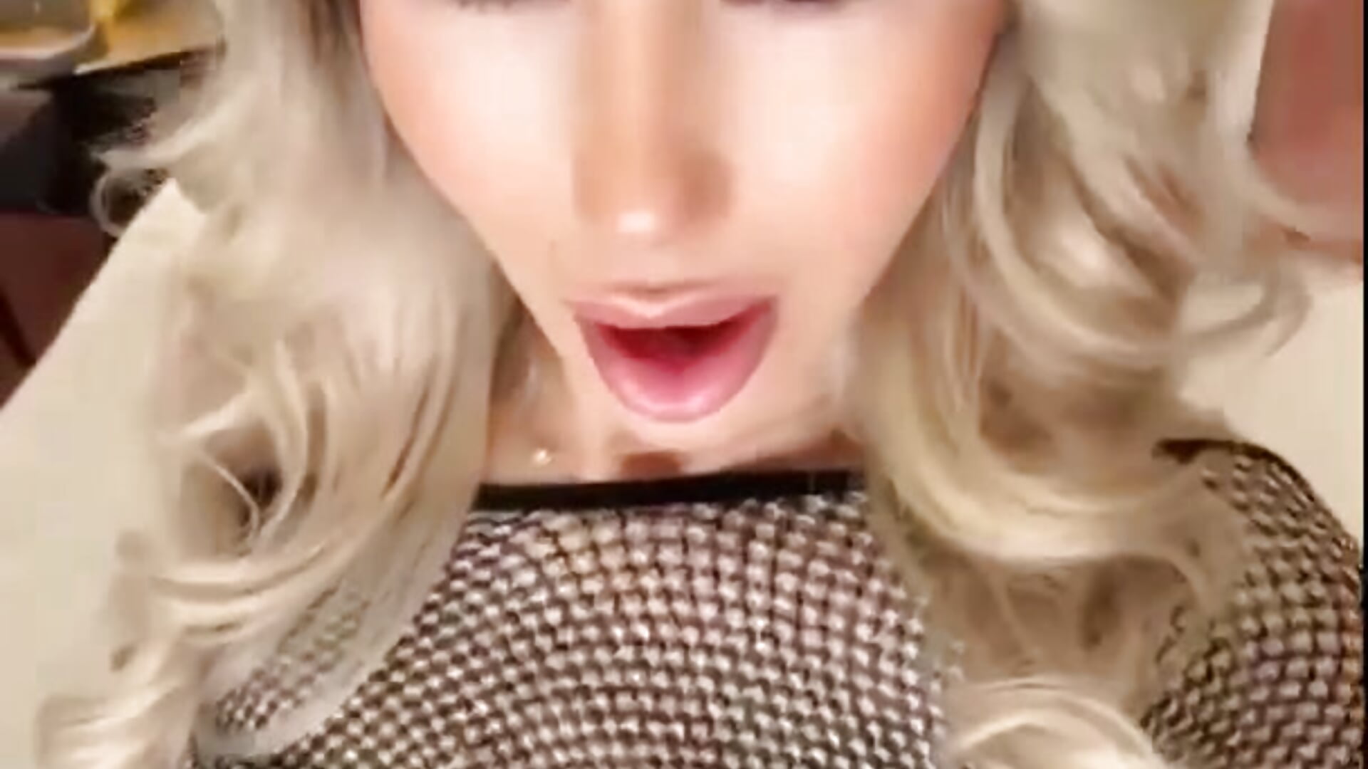 Cum on my boobs - copy 22 Mar 14:18 — filmik AnikaSunshine, modela(-lki) na kamerkach