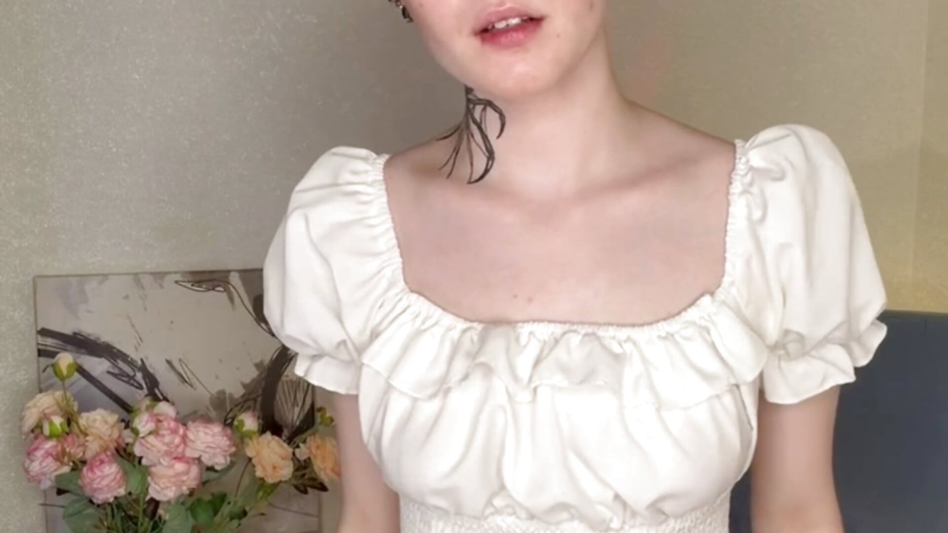 White mood - video by MaireLanda cam model