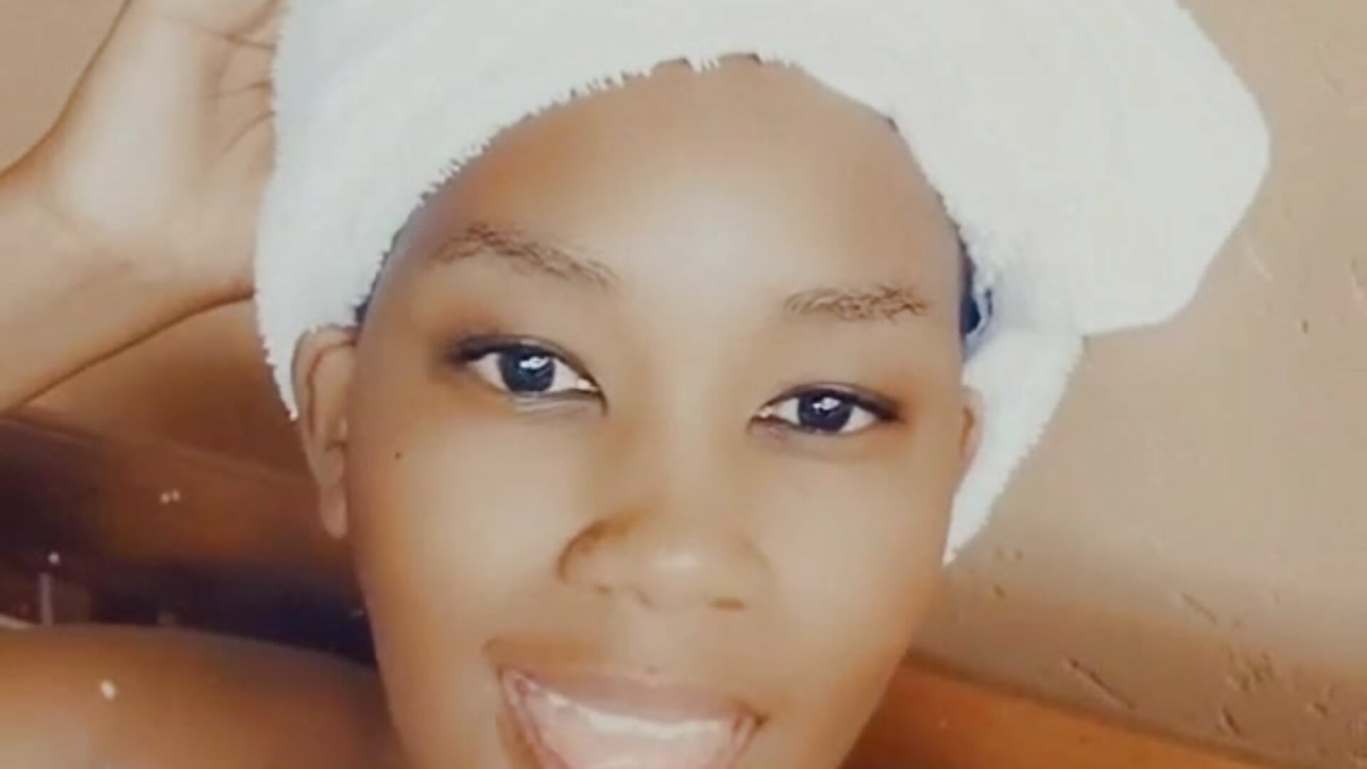 Snapchat-2039944068 - video by GiantClitHopex cam model