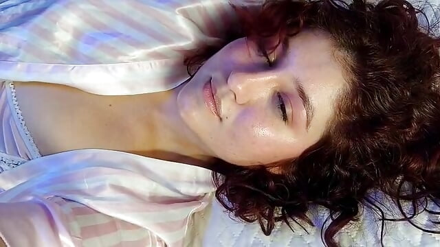 Miss 💋 - video by MissSavage_ cam model