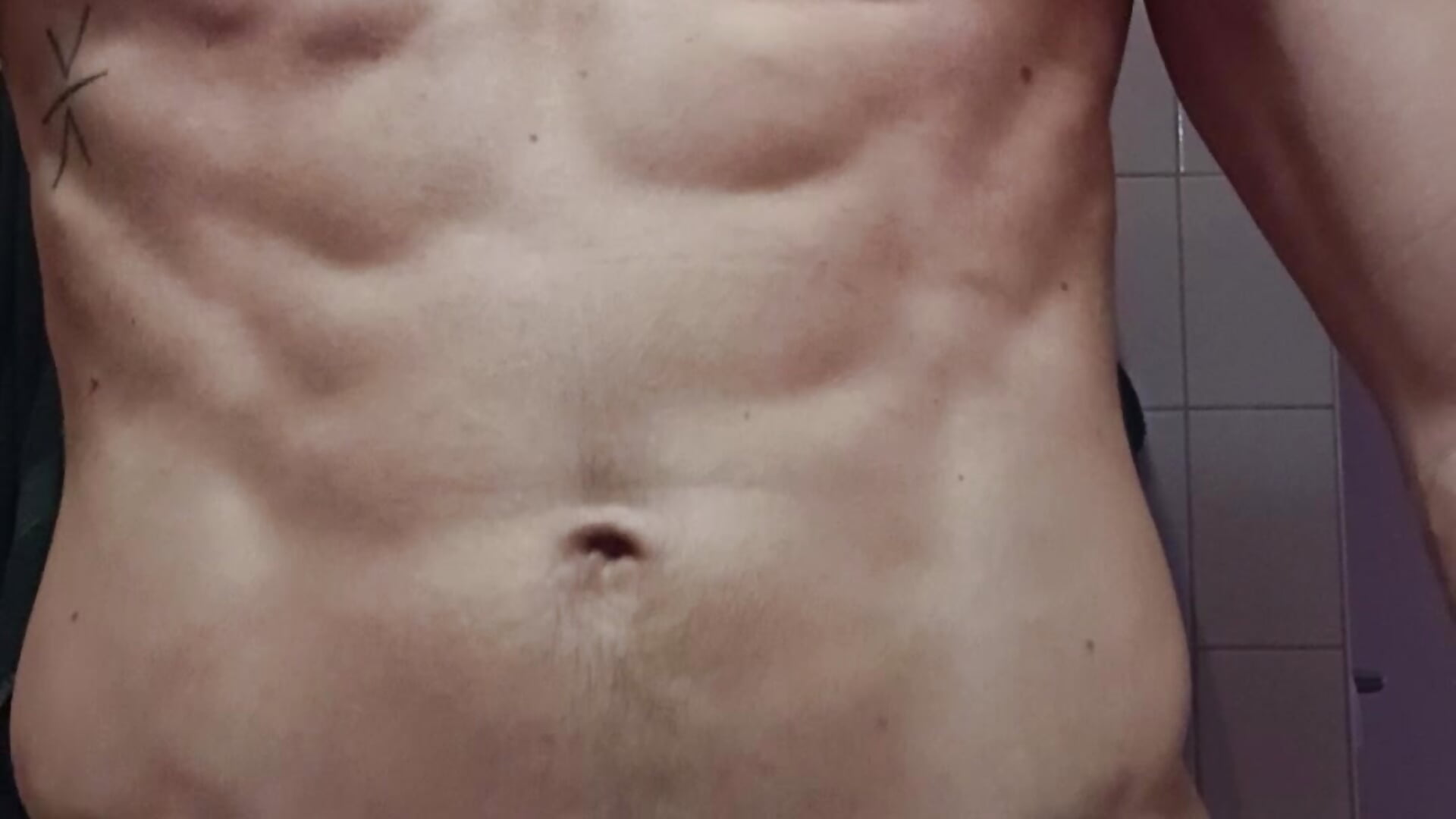 Abs close up－カメラキャストのBoikyの動画