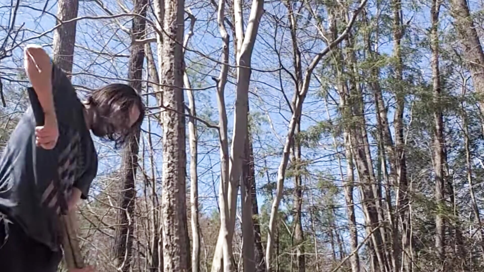 Thirty Days of Chopping Wood： Day 1 [ZcFXBtKpAaI] – video modela na kameri lothrop_