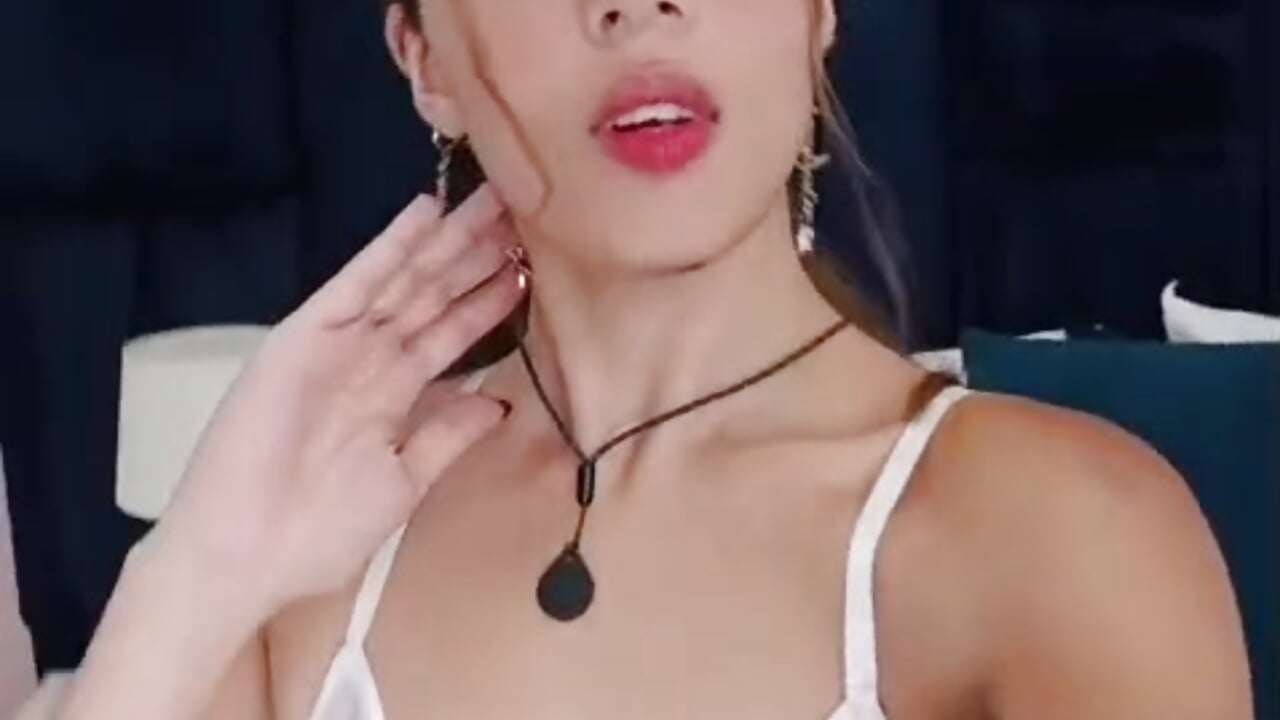 😏😏 - vídeo de la modelo de cam Emaa_Vega