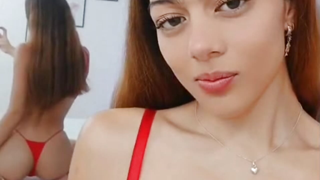 🔥🫦 - video by Emaa_Vega cam model
