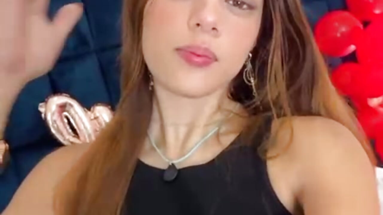 🔥😉 coquette - Emaa_Vega 캠 모델의 동영상