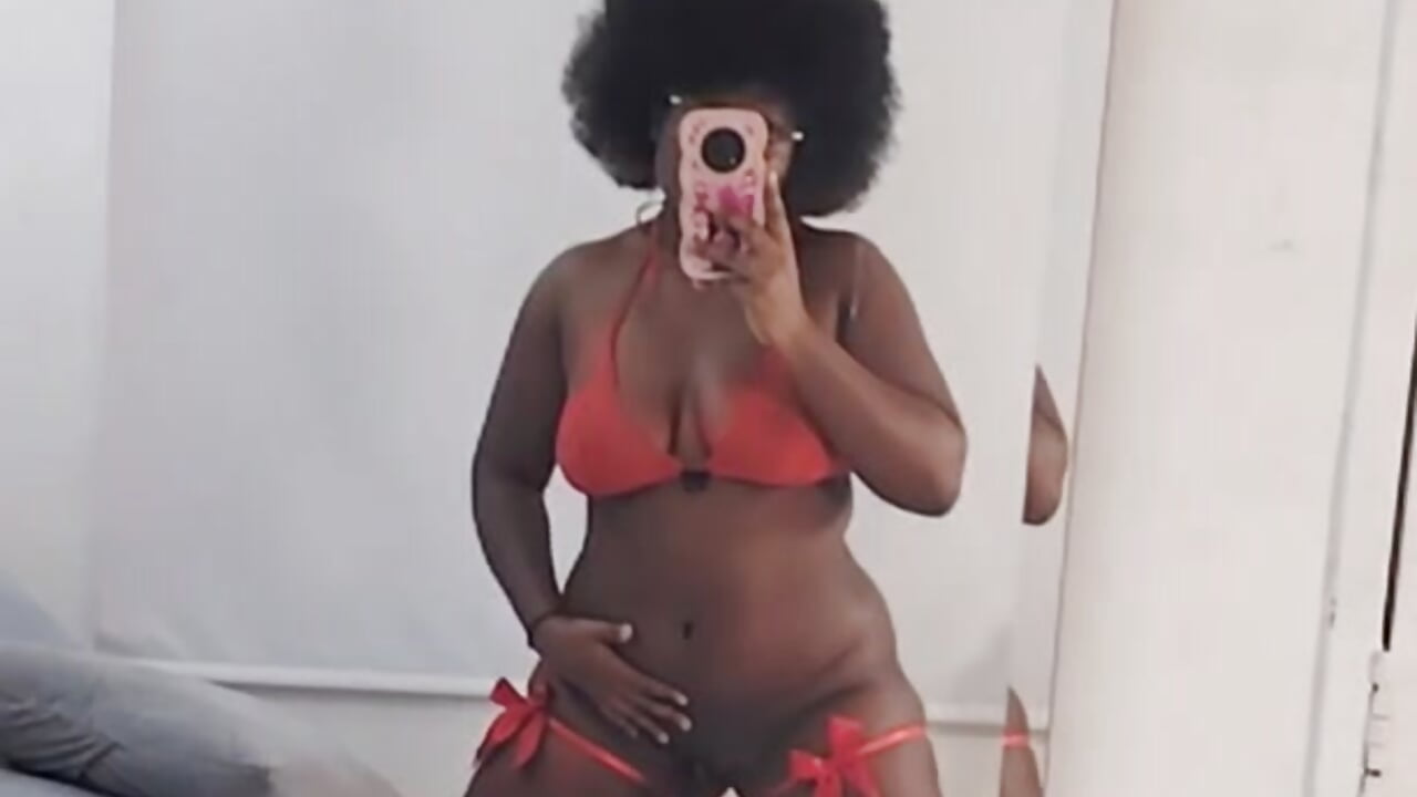 Slow down, that's how I like it 😏❤️ - video by liarosee11 cam model