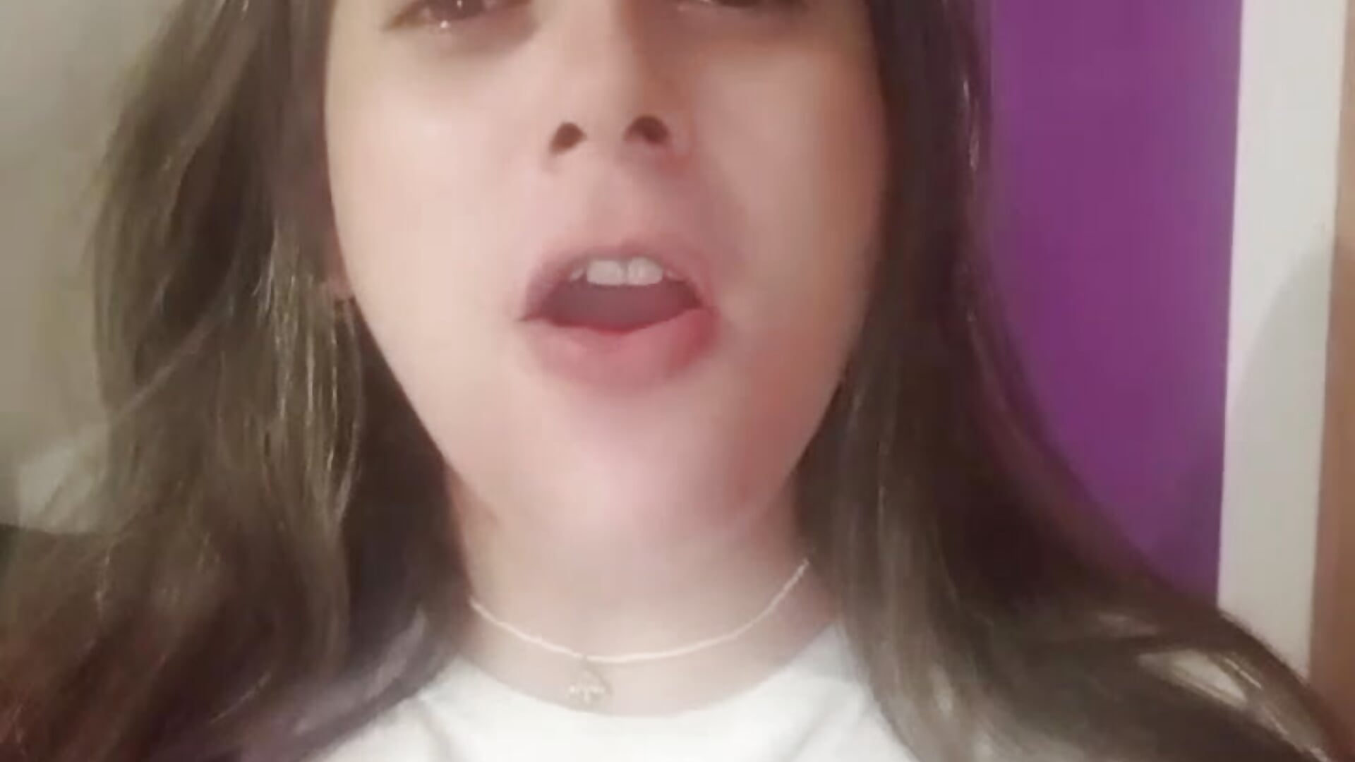 hello :P - Vídeo de ValeriaBonnet_, modelo de vídeos