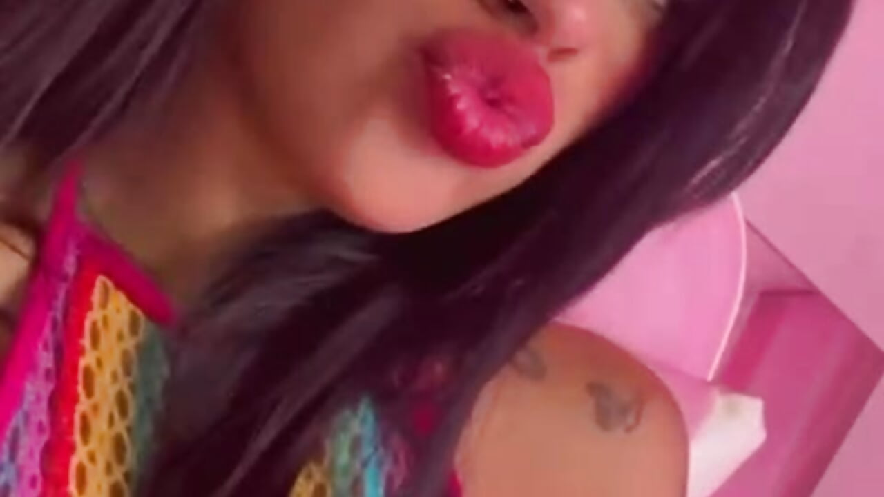 💋😈 - video by Melyssa_Bm cam model