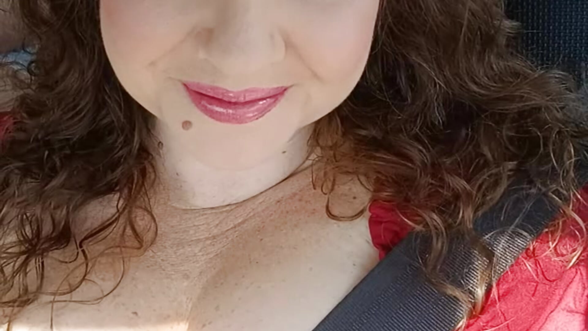 1000011661 - video by MoxxiMayhem cam model