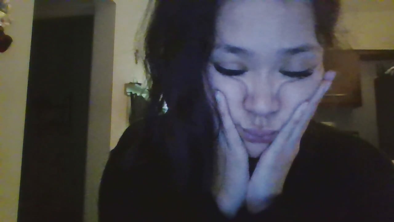 WIN_20251204_16_32_50_Pro – video modela na kameri Kkbaehello