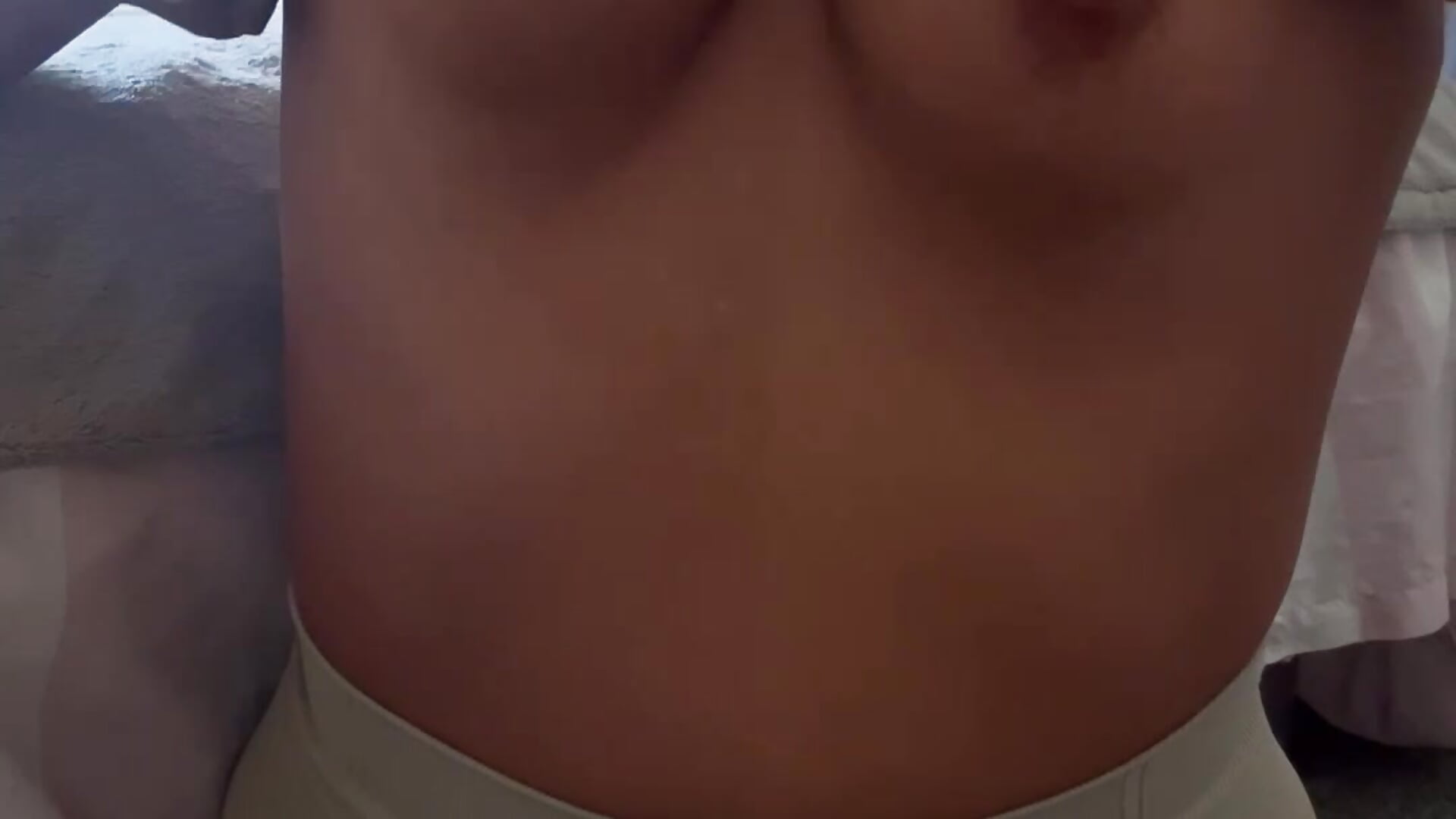 ips-15C480FD-1532-43BA-9EC4-EBF63056A340－カメラキャストのBlonde_BambiXXの動画