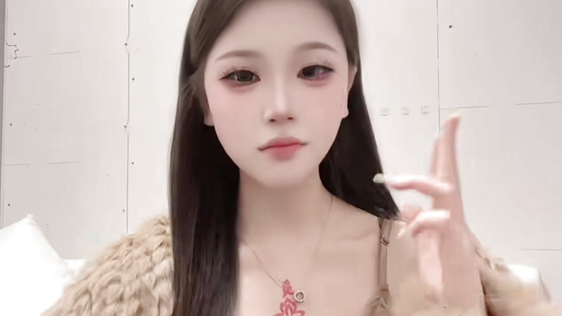 微信视频2025-12-04_210446_176 - MSN001 캠 모델의 동영상