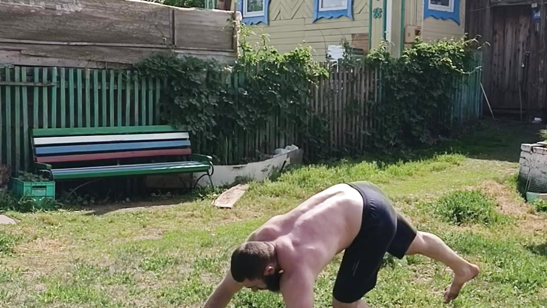 I walk on my hands - video van Ant_Power cam-model