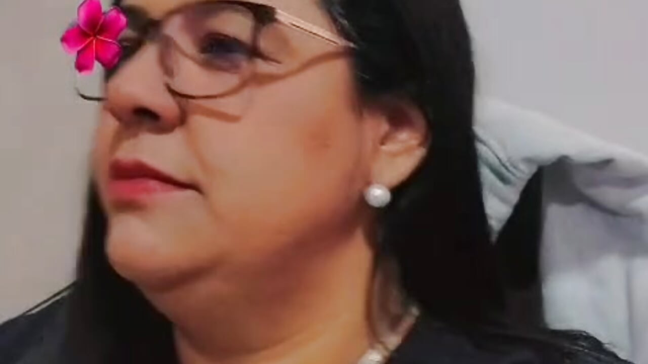 I love to sing 😍❤ - video by Carameloswing1 cam model