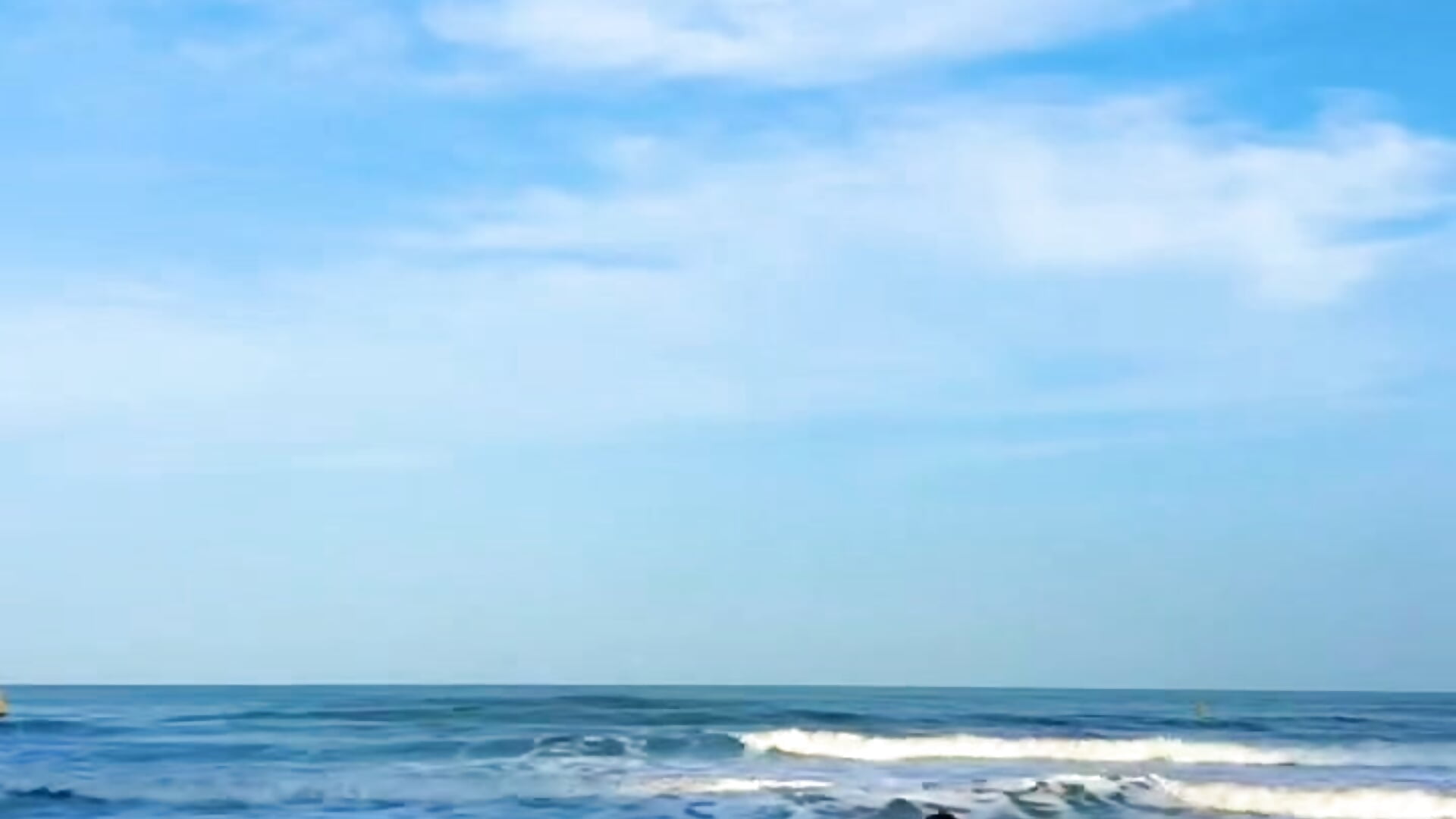 Beach - video by AlaiaSweet__ cam model