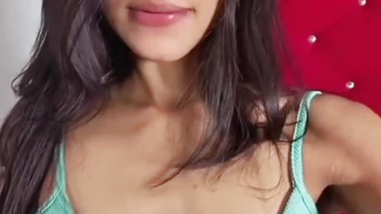 sexy - video by Mia__Valeria cam model