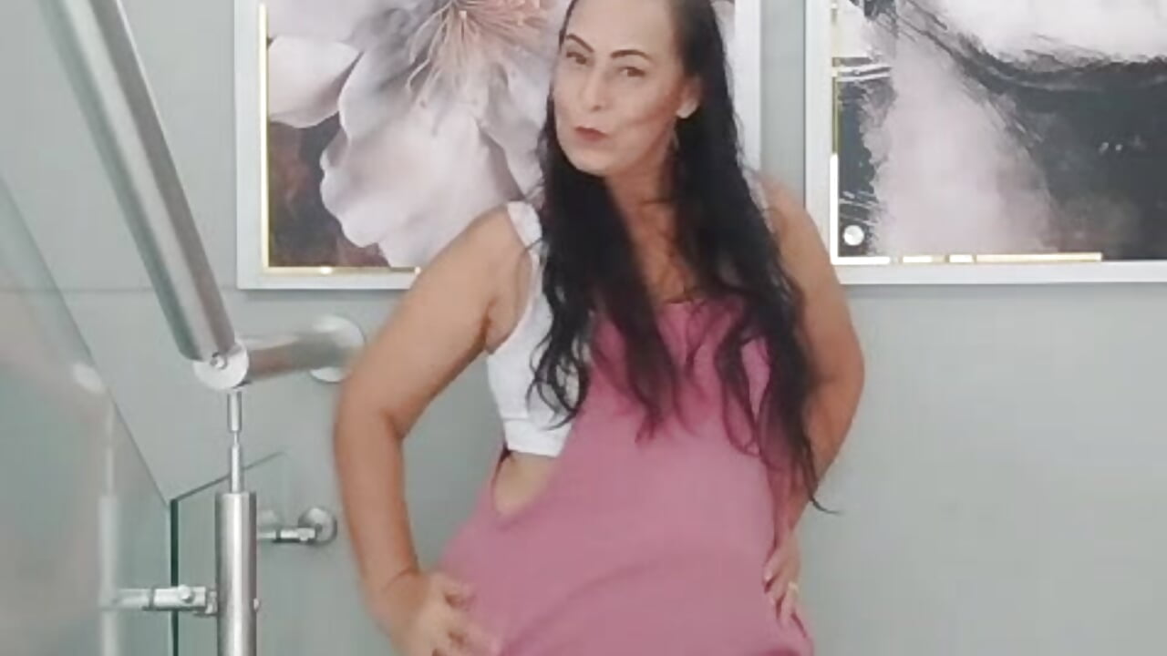 A casual day :) – video af Sara_BigAss- cam-model
