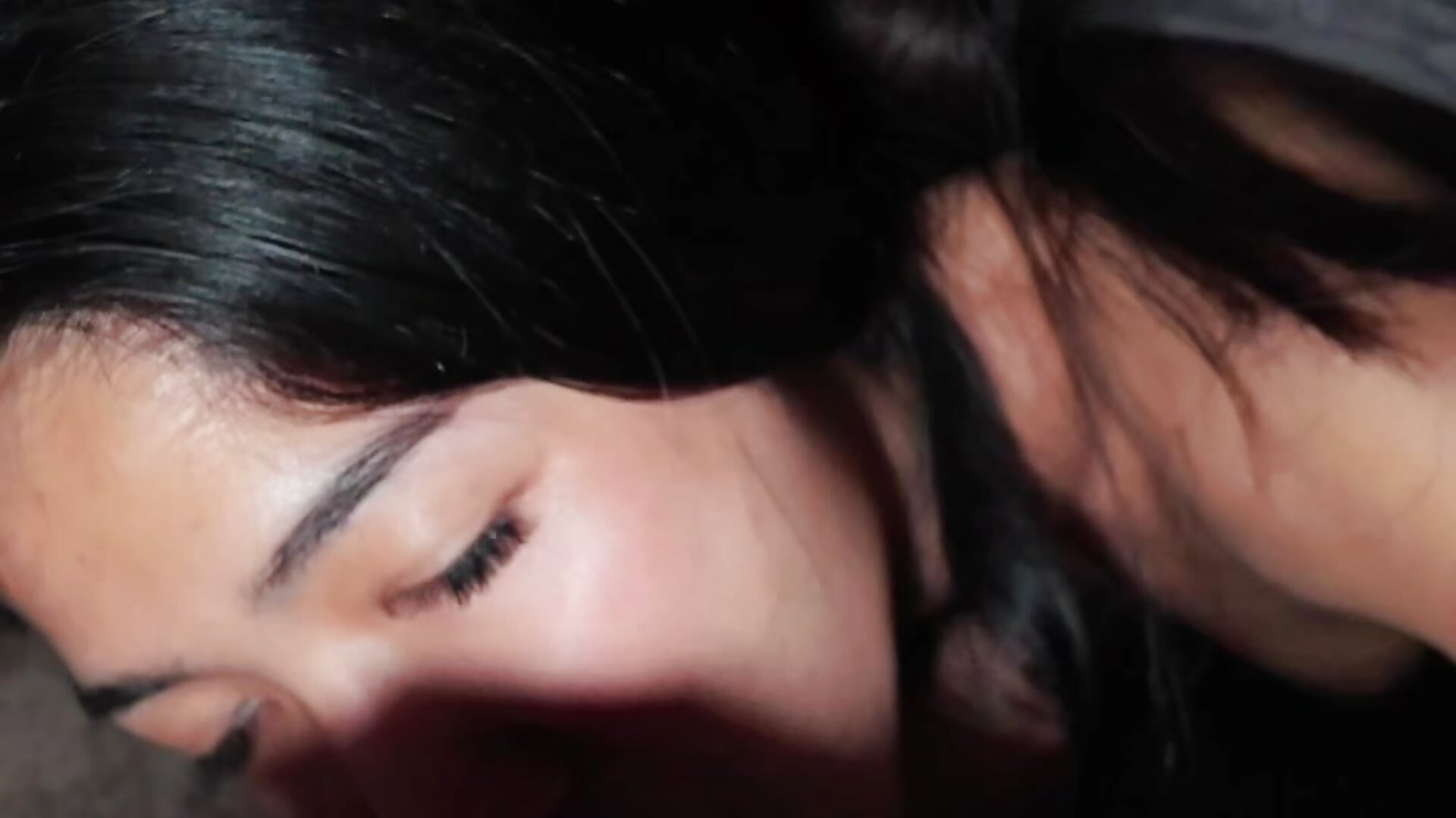 Une Asiatique me suce et ce prend une facial - video by AlexFilmX cam model